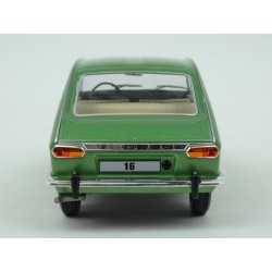 Renault 16 1965 model 1:24 WhiteBox WB124023