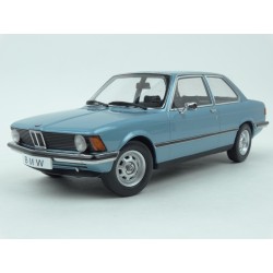 BMW (E21) 318i 1975 (Blue met.) model 1:18 KK-Scale KKDC180042