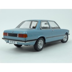 BMW (E21) 318i 1975 (Blue met.) model 1:18 KK-Scale KKDC180042