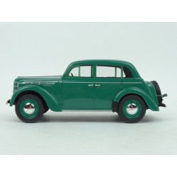 Moskvich 400-420 1946 (Green) model 1:18 iScale iSc-118000000016