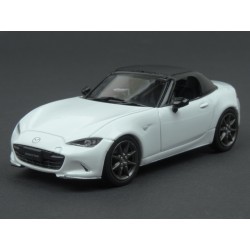 Mazda MX-5 (ND) 2015 closed roof model 1:43 First 43 Models F43-070