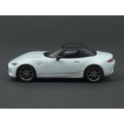Mazda MX-5 (ND) 2015 closed roof model 1:43 First 43 Models F43-070