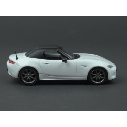 Mazda MX-5 (ND) 2015 closed roof model 1:43 First 43 Models F43-070