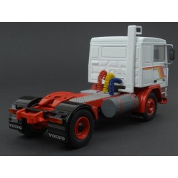Volvo F10 1983 (White) model 1:43 IXO Models TR038