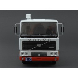 Volvo F10 1983 (White) model 1:43 IXO Models TR038
