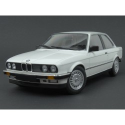 BMW (E30) 323i 1982 (White), Minichamps 1/18 scale