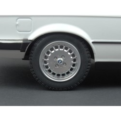 BMW (E30) 323i 1982 (White), Minichamps 1/18 scale