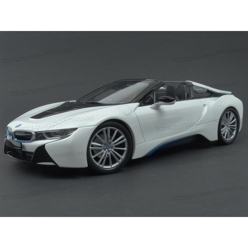 bmw-i15-i8-roadster-2018.jpg