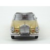 Mercedes Benz (W111) 280 SE 3.5 Cabriolet 1969 model 1:43 IXO Models CLC315N