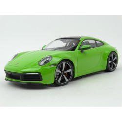 Porsche 911 (992) Carrera 4S 2019, Minichamps 1/18 scale