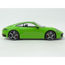 Porsche 911 (992) Carrera 4S 2019, Minichamps 1/18 scale