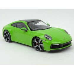 Porsche 911 (992) Carrera 4S 2019, Minichamps 1/18 scale