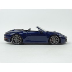 Porsche 911 (992) Carrera 4S Cabriolet 2019, Minichamps 1/18 scale