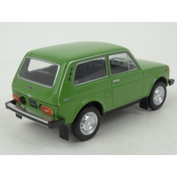 Lada Niva 1977 model 1:24 WhiteBox WB124037