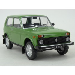 Lada Niva 1977 model 1:24 WhiteBox WB124037