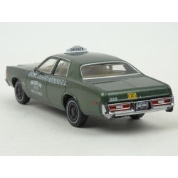 Plymouth Fury Checker Cab 1976 "Beverly Hills Cop" (1984) model 1:43 GreenLight GL86566