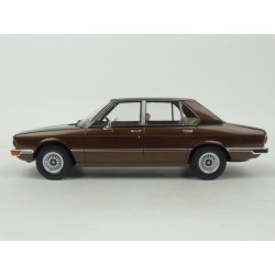 BMW (E12) 520 1974 (Brown Met.) model 1:18 MCG (Model Car Group) MCG18120