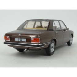 BMW (E12) 520 1974 (Brown Met.) model 1:18 MCG (Model Car Group) MCG18120