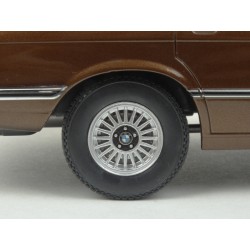 BMW (E12) 520 1974 (Brown Met.) model 1:18 MCG (Model Car Group) MCG18120