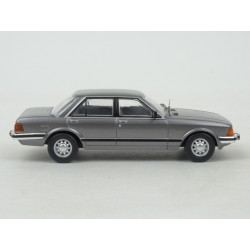 Ford Granada Mk.II 2.8 GL 1982 model 1:43 IXO Models CLC327N