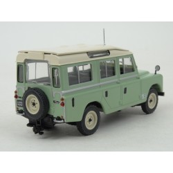 Land Rover 109 Serie II Station Wagon 4x4 1958 model 1:43 IXO Models CLC329N