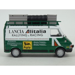 Fiat 242E Alitalia Rallye Assistance 1977 model 1:43 IXO Models RAC284X