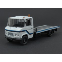 Mercedes Benz L608 D Tow Truck 1980 (White) model 1:43 IXO Models CLC336