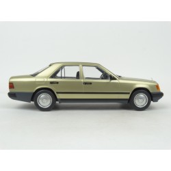 Mercedes Benz (W124) 200 D 1984, MCG (Model Car Group) 1/18 scale