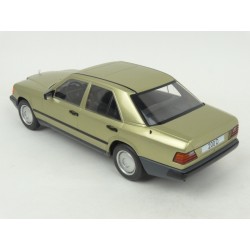 Mercedes Benz (W124) 200 D 1984, MCG (Model Car Group) 1/18 scale