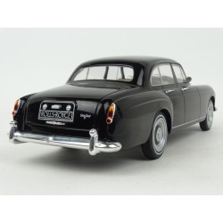 Rolls Royce Silver Cloud III Flying Spur H.J.Mulliner 1965 (Black), MCG (Model Car Group) 1/18 scale