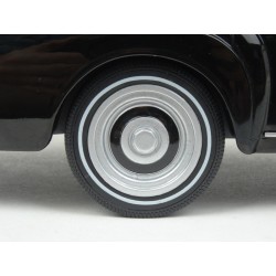 Rolls Royce Silver Cloud III Flying Spur H.J.Mulliner 1965 (Black), MCG (Model Car Group) 1/18 scale