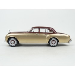 Rolls Royce Silver Cloud III Flying Spur H.J.Mulliner 1965 (Gold/Red met.) model 1:18 MCG (Model Car Group) MCG18132