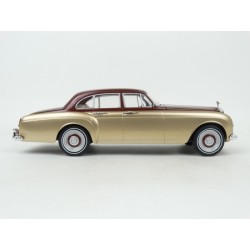Rolls Royce Silver Cloud III Flying Spur H.J.Mulliner 1965 (Gold/Red met.) model 1:18 MCG (Model Car Group) MCG18132