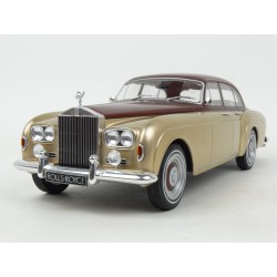 Rolls Royce Silver Cloud III Flying Spur H.J.Mulliner 1965 (Gold/Red met.) model 1:18 MCG (Model Car Group) MCG18132