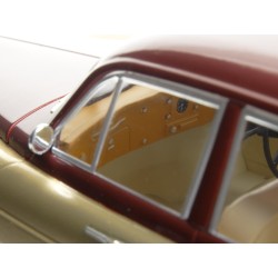 Rolls Royce Silver Cloud III Flying Spur H.J.Mulliner 1965 (Gold/Red met.) model 1:18 MCG (Model Car Group) MCG18132