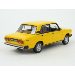 Lada (VAZ) 2105 1981 model 1:43 IXO Models CLC341N