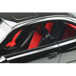 BMW (E31) 850 CSi 1990 (Black II), OttO mobile 1/18 scale