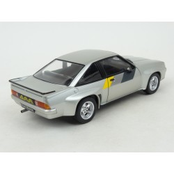 Opel Manta B 400 1982, WhiteBox 1/24 scale