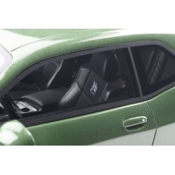 Dodge Challenger R/T Scat Pack Widebody 2019 (Green Met.) model 1:18 GT Spirit GT815