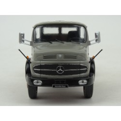 Mercedes Benz LK 2624 1979 (Grey) model 1:43 IXO Models TR056