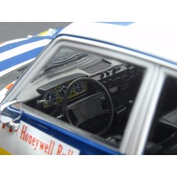 Peugeot 504 Ti Nr.4 Rallye du Maroc 1975 (5th Place) model 1:18 IXO MODELS 18RMC044B