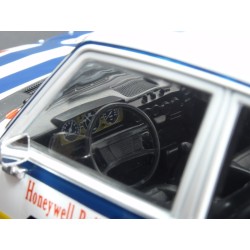 Peugeot 504 Ti Nr.15 Rallye du Maroc 1975 (2nd Place) model 1:18 IXO MODELS 18RMC044C