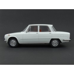 Alfa Romeo Giulia Nuova Super 1300 1974 (White) model 1:18 MCG (Model Car Group) MCG18146