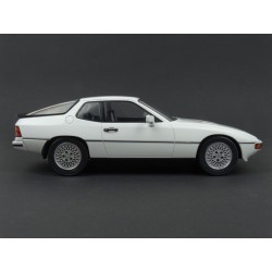 Porsche 924 Turbo 1979 (White), MCG (Model Car Group) 1/18 scale