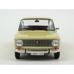 Lada 1200 (VAZ 2101) 1970, WhiteBox 1/24 scale