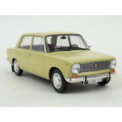 Lada 1200 (VAZ 2101) 1970, WhiteBox 1/24 scale