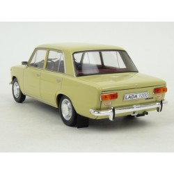 Lada 1200 (VAZ 2101) 1970, WhiteBox 1/24 scale