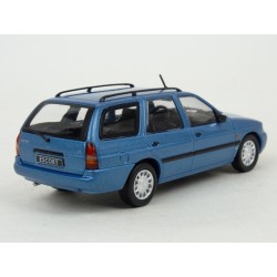 Ford Escort Turnier 1996 model 1:43 IXO Models CLC364N