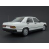 Mercedes Benz (W201) 190E 1982 (White) model 1:18 Minichamps MI-155037002