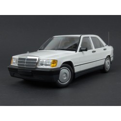 Mercedes Benz (W201) 190E 1982 (White) model 1:18 Minichamps MI-155037002